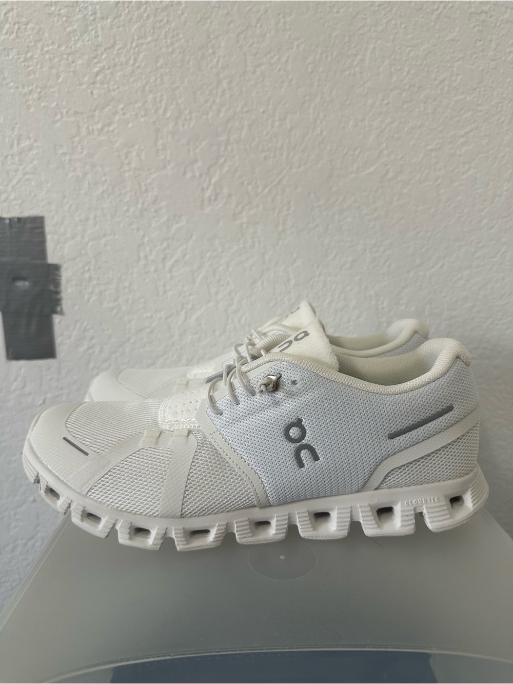 On Running Clouds 5 White Mesh Cloud Sneakers